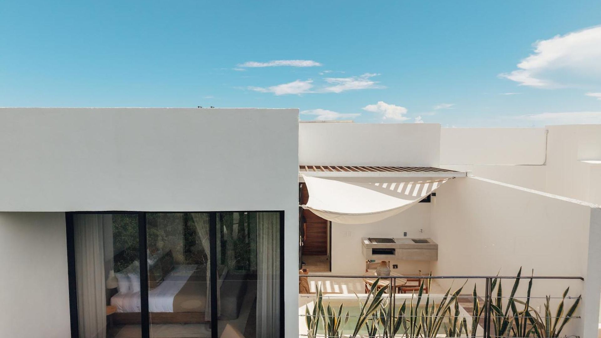 Elegant Duplex With Rooftop Jacuzzi In Tulum