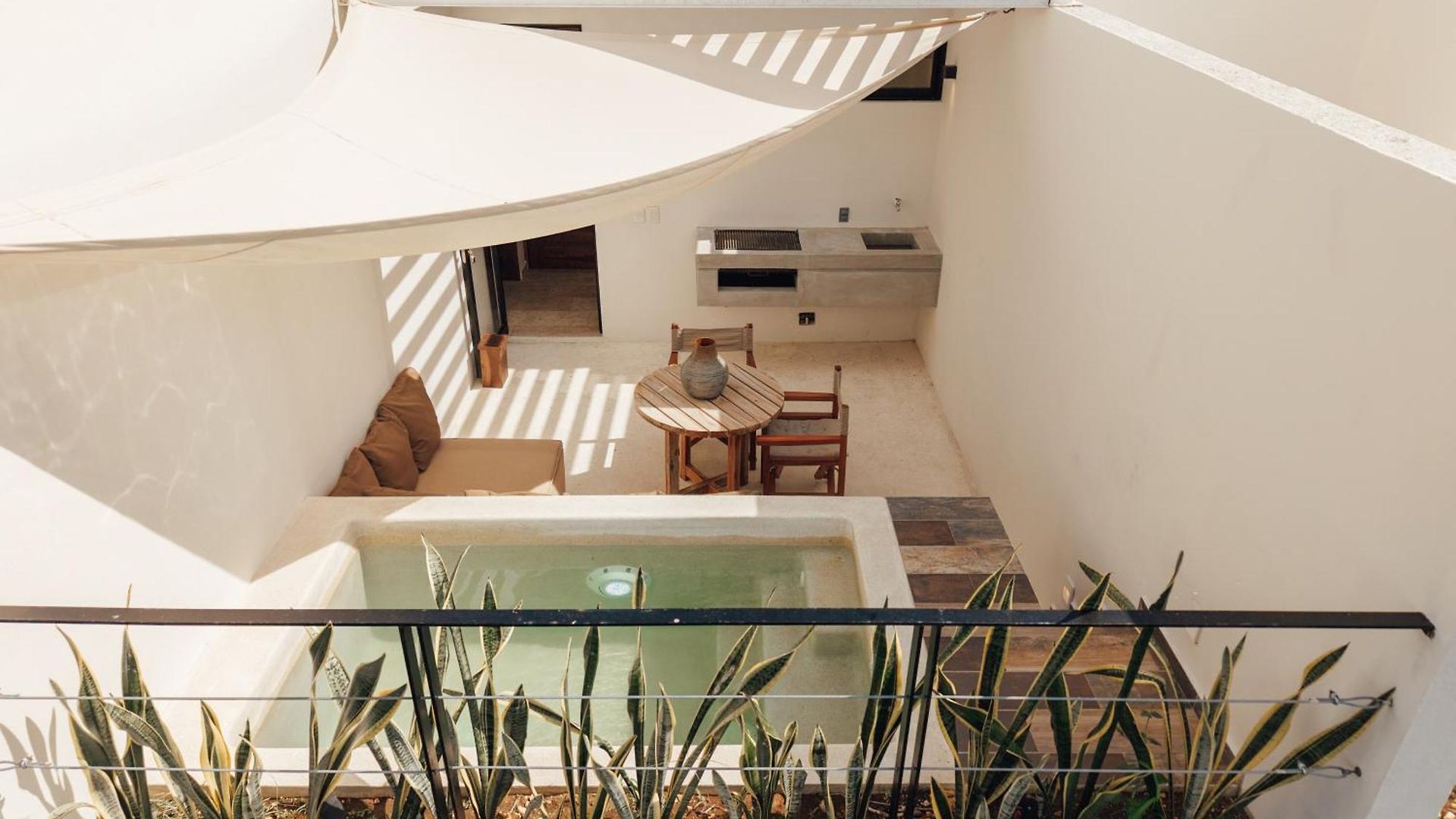 Elegant Duplex With Rooftop Jacuzzi In Apartamento *