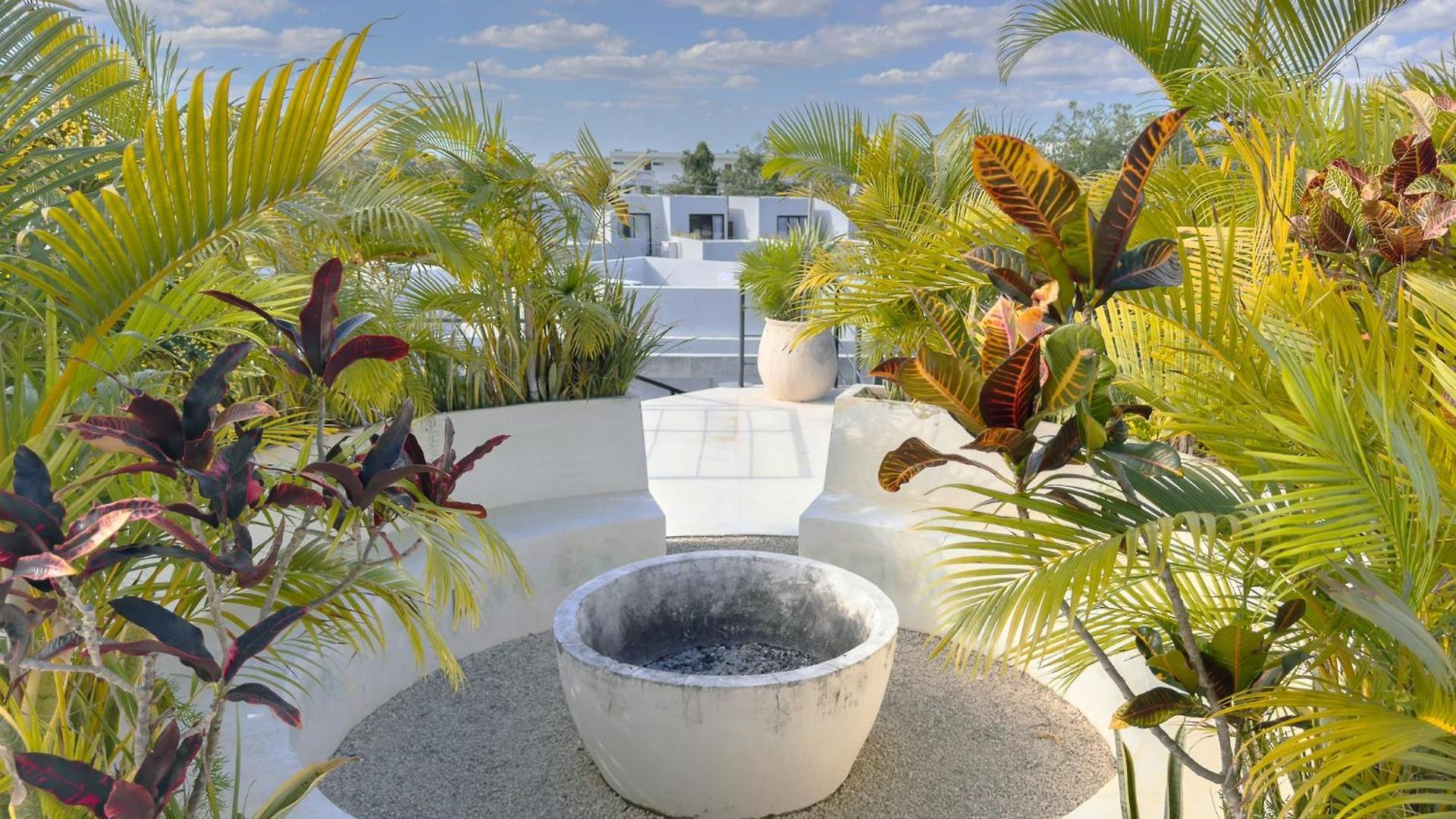 Apartment 107 Private Pool & King Bed Seremonia *