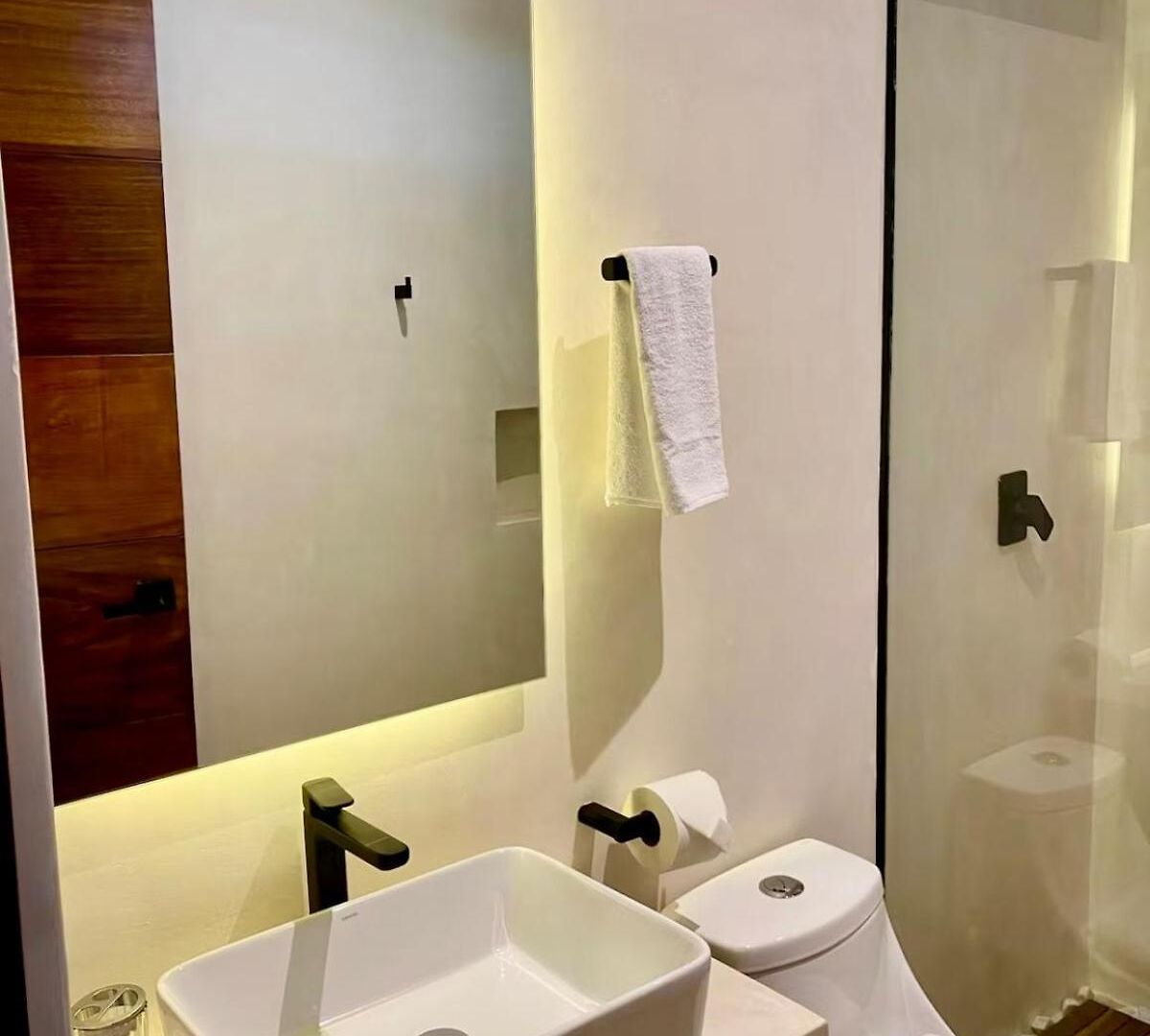 Private Jacuzzi 5 Min From The Beaches Apartment *