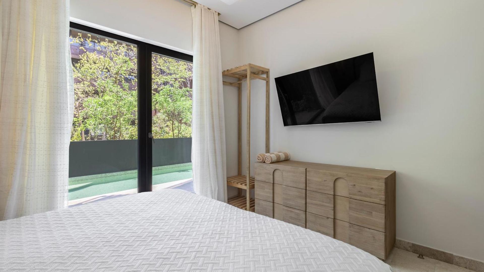 Apartment Private Pool With Access And Baby Crib - Zone