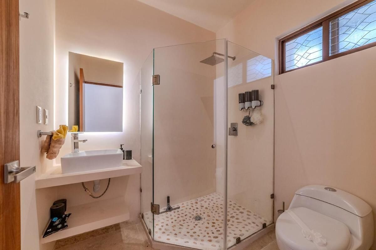 Modern With Pool Fast Wifi Perfect *