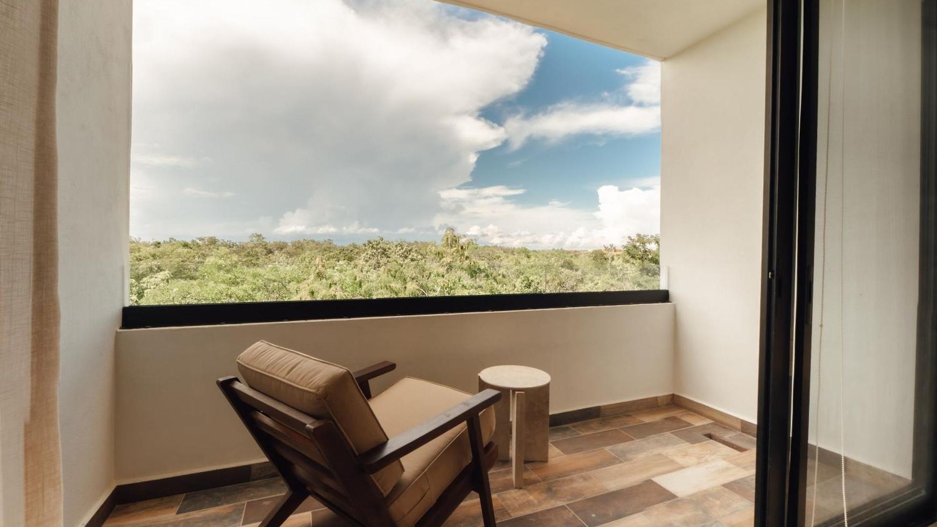 Elegant Duplex With Rooftop Jacuzzi In Tulum