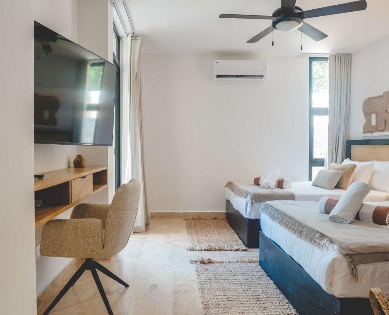 Luxury 2br Retreat With Private Pool & Apartamento