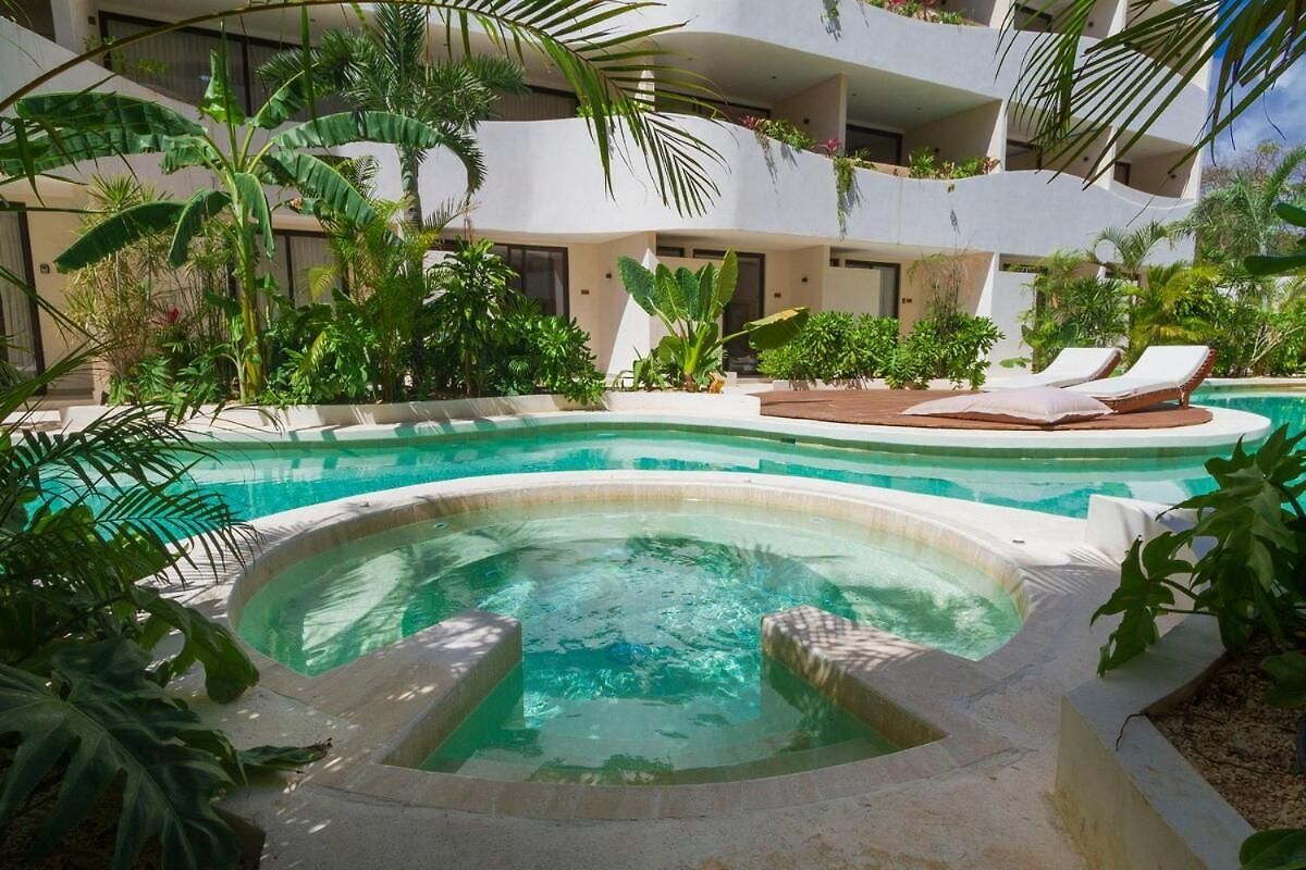 2 Bdm Each With A Private Pool, At Elements Apartamento