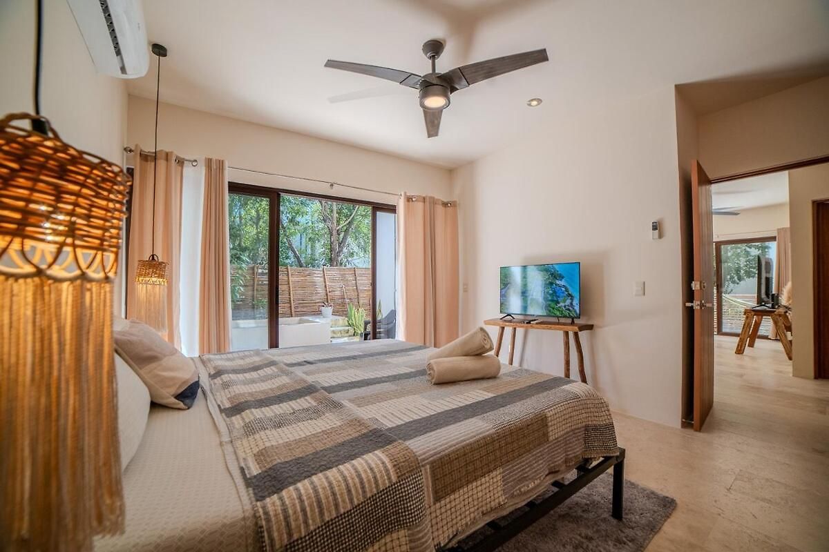 Modern With Pool Fast Wifi Perfect *