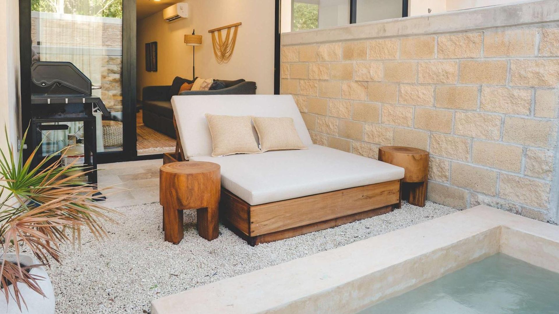 Luxury 2br Retreat With Private Pool & Apartamento *