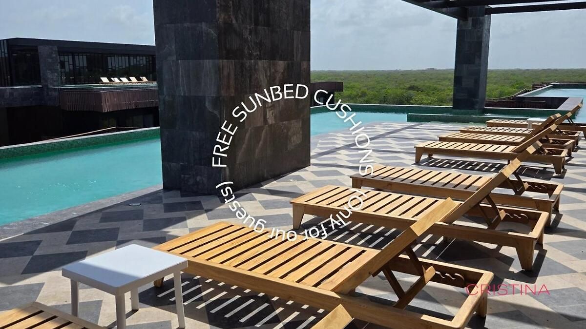 Private Jacuzzi In Zone - Sea View Rooftop Pools &