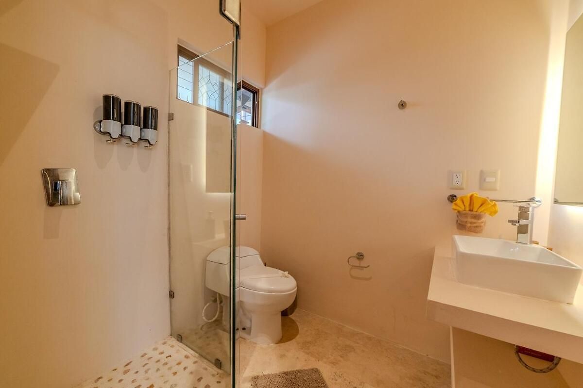 Modern With Pool Fast Wifi Perfect *
