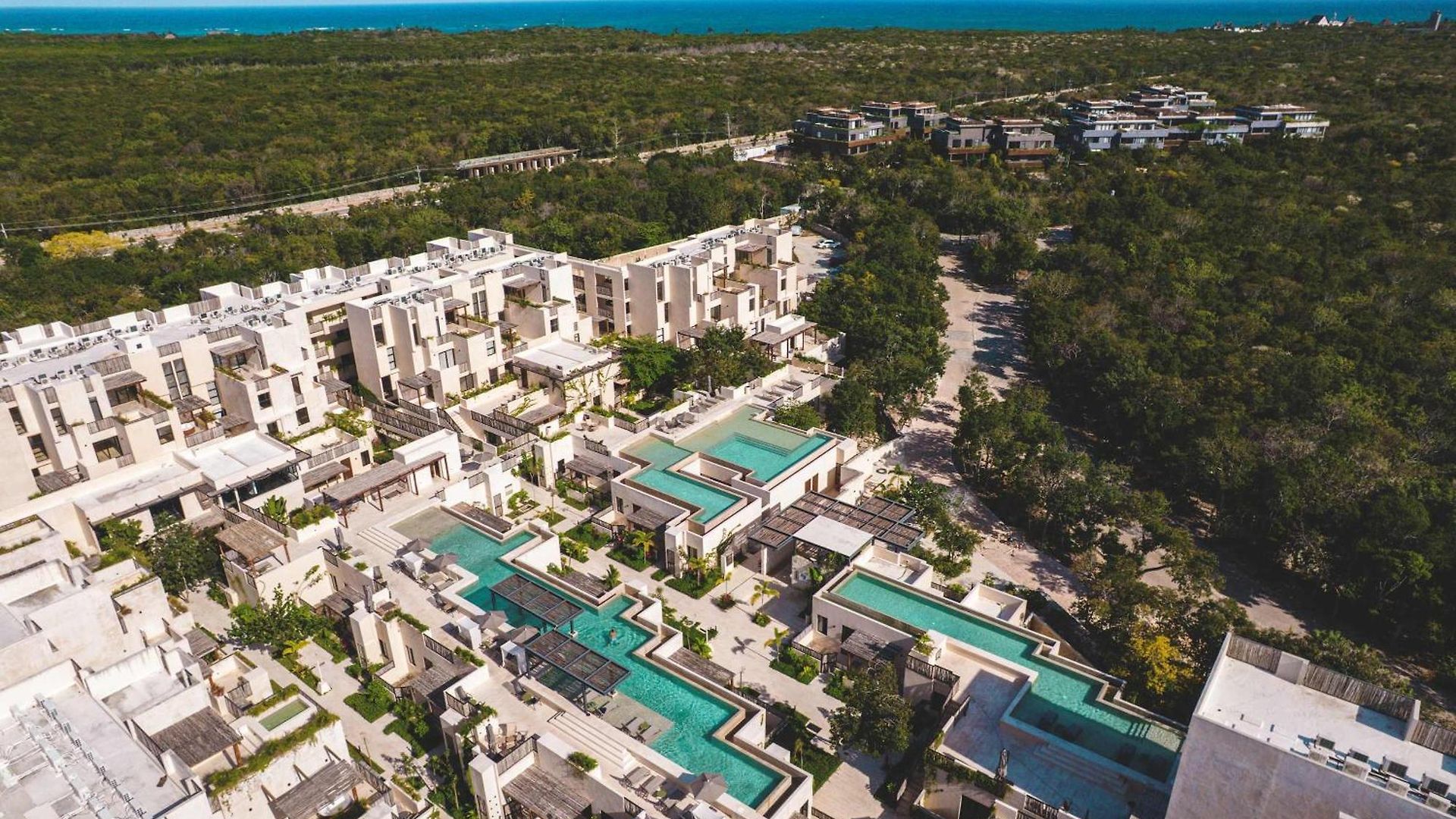 Luxury 2br Retreat With Private Pool & Apartamento Tulum