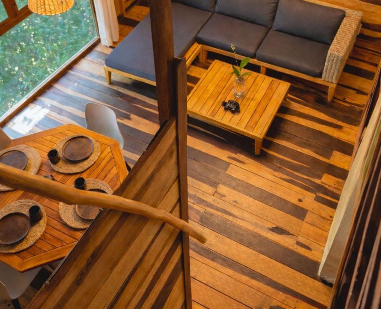 Treehouse H2ojos Lodge