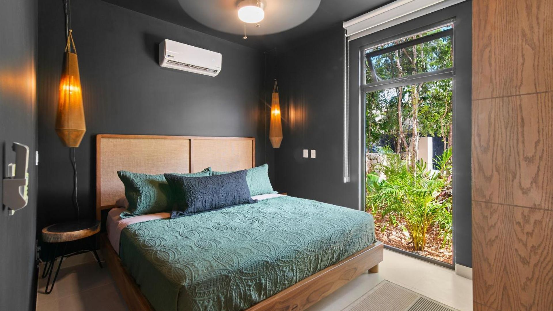 Casa Lush 3 Bedroom In Private Pool Rooftop Bbq Near