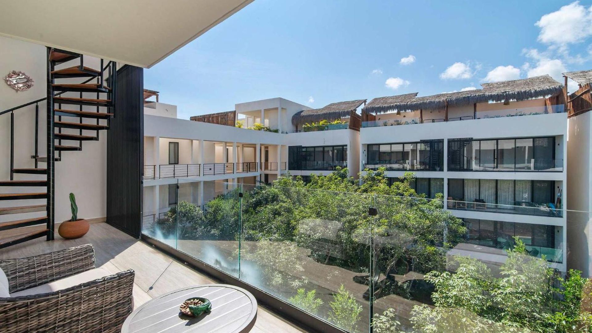 Penthouse With Private Plunge Pool - 2 King