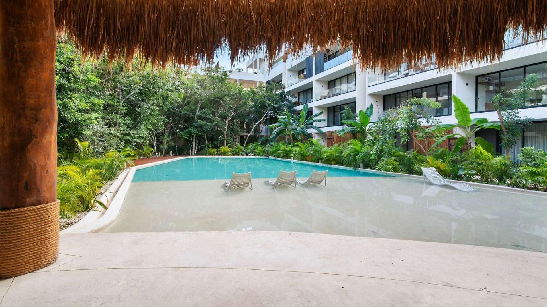 Penthouse With Private Plunge Pool - 2 King Apartment