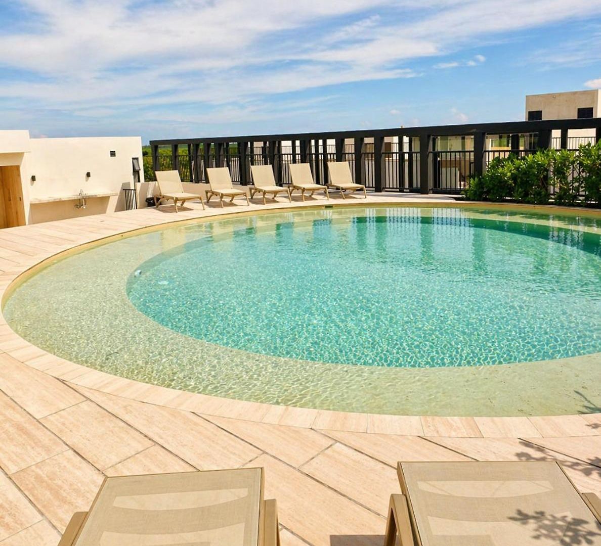 Apartment Tuk Hacienda Rooftop Pool Padel Tuk *