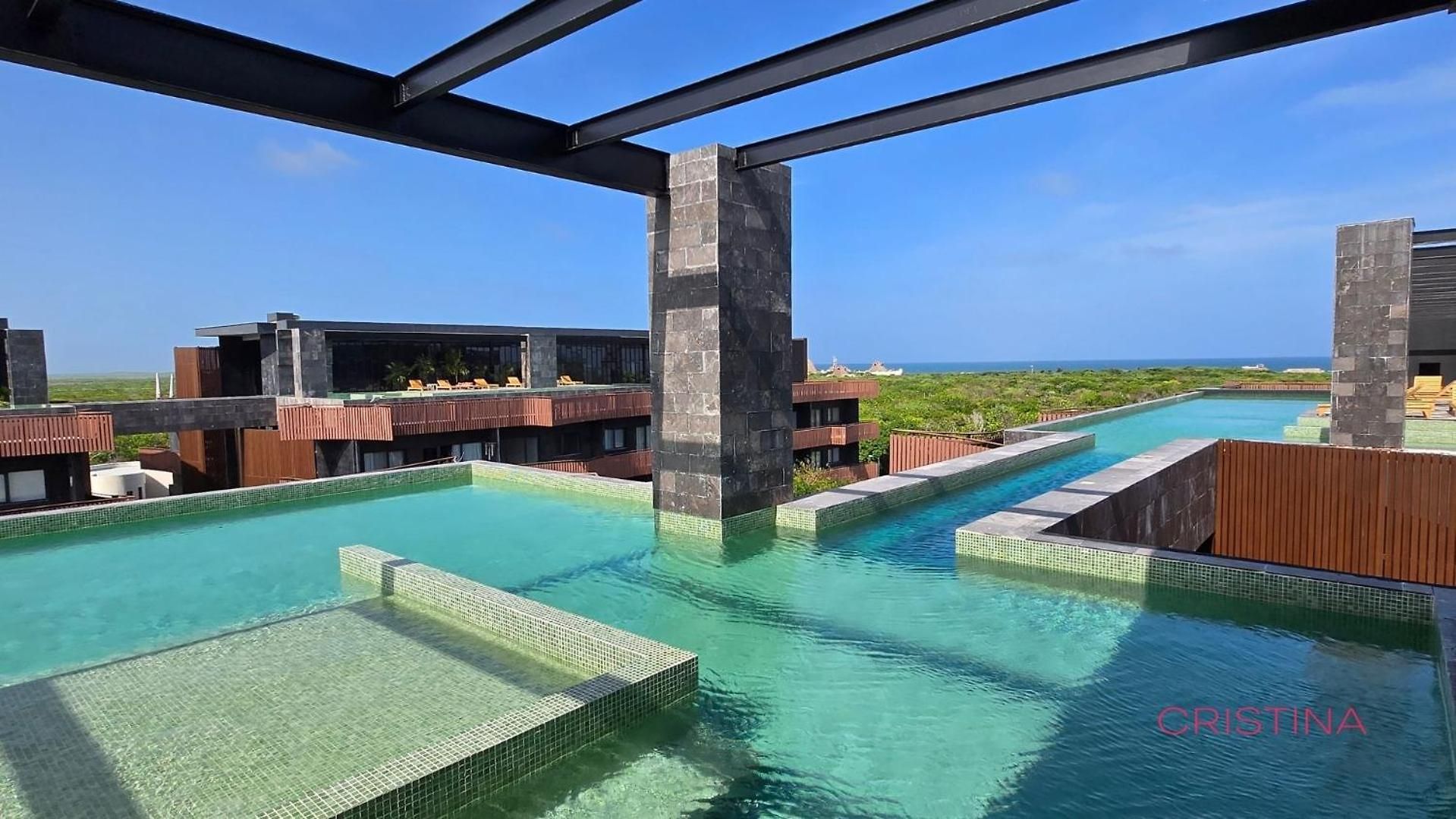 Art House - Filtered Water & 2 Free Clubs Zone Tulum