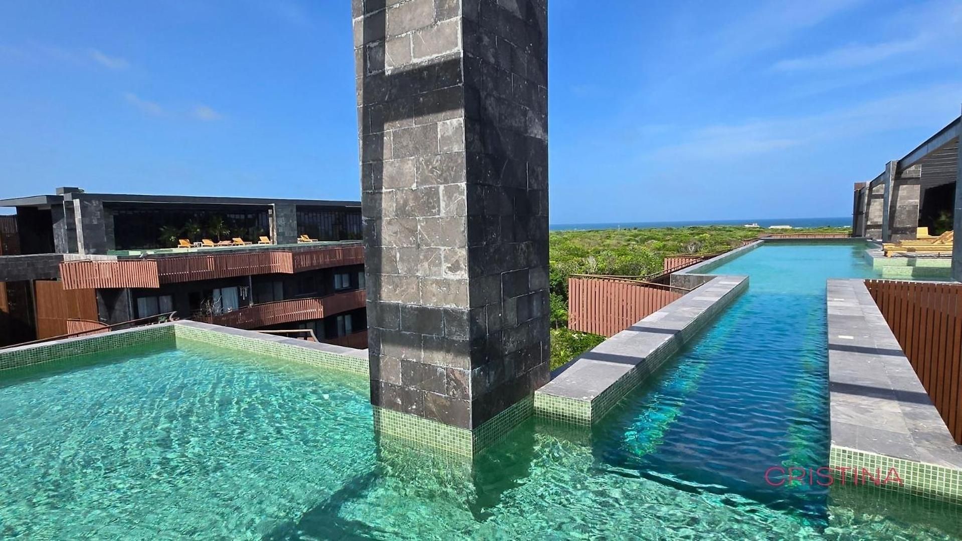 Art House - Filtered Water & 2 Free Clubs Zone Apartment *