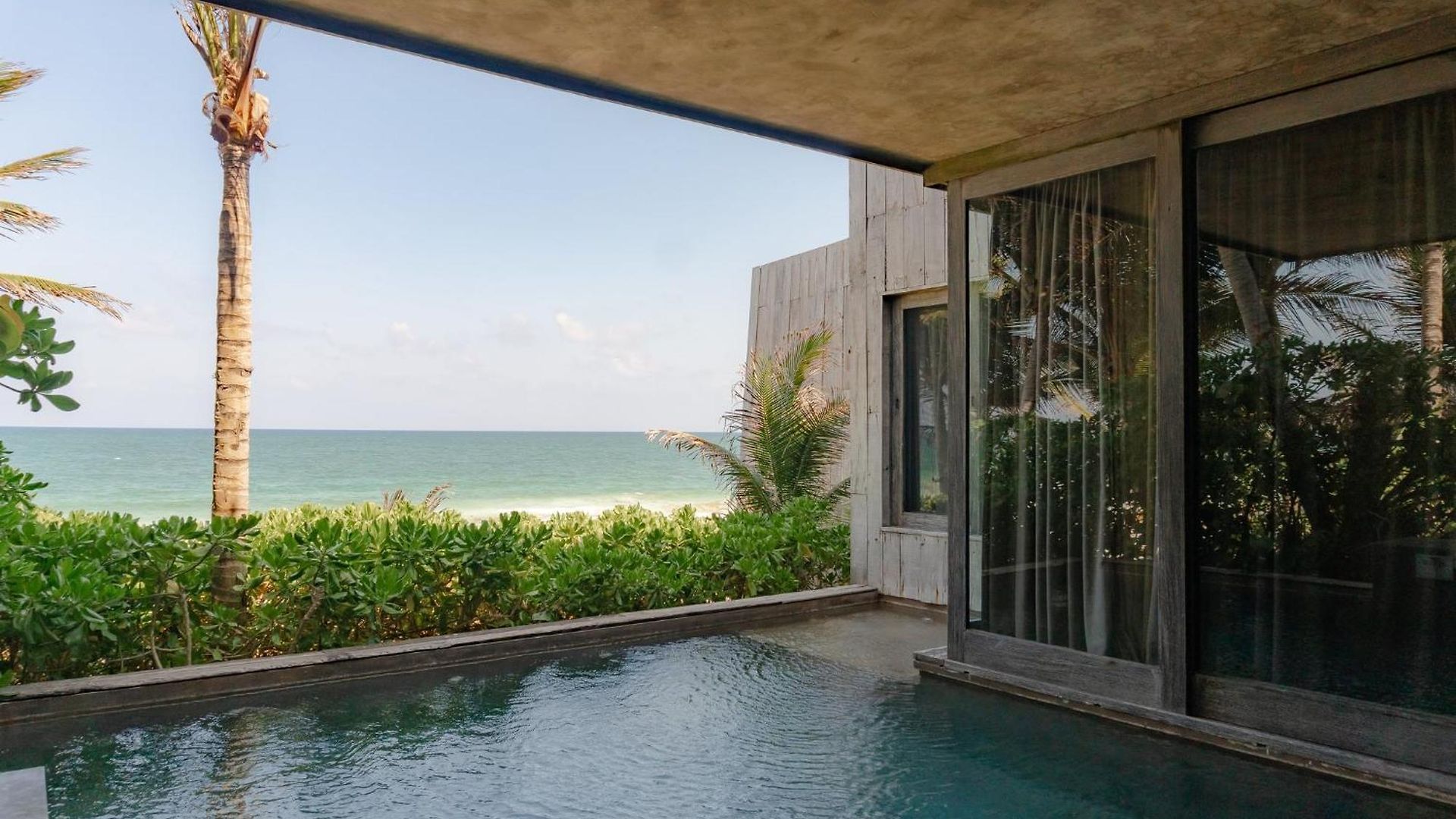 Nomade Temple Hotel
