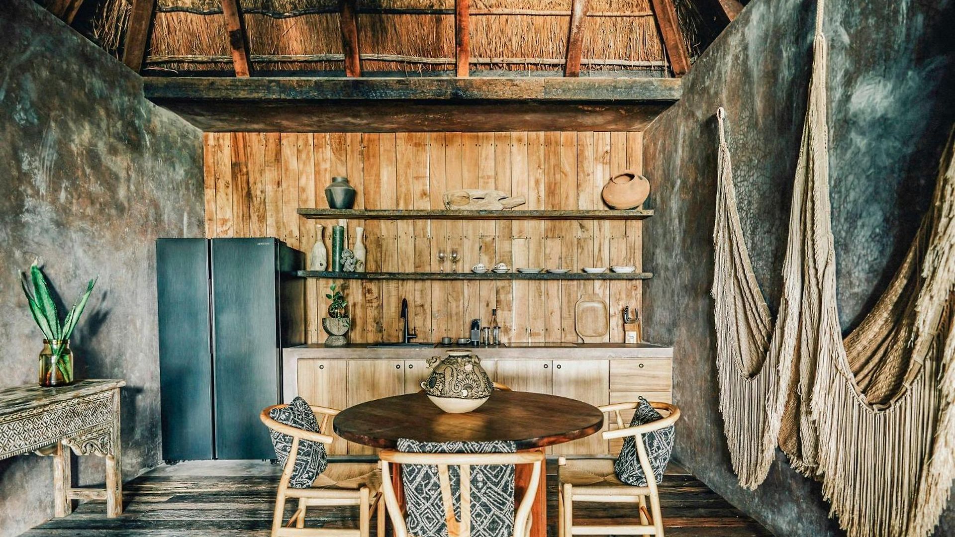 Nomade Temple Hotel