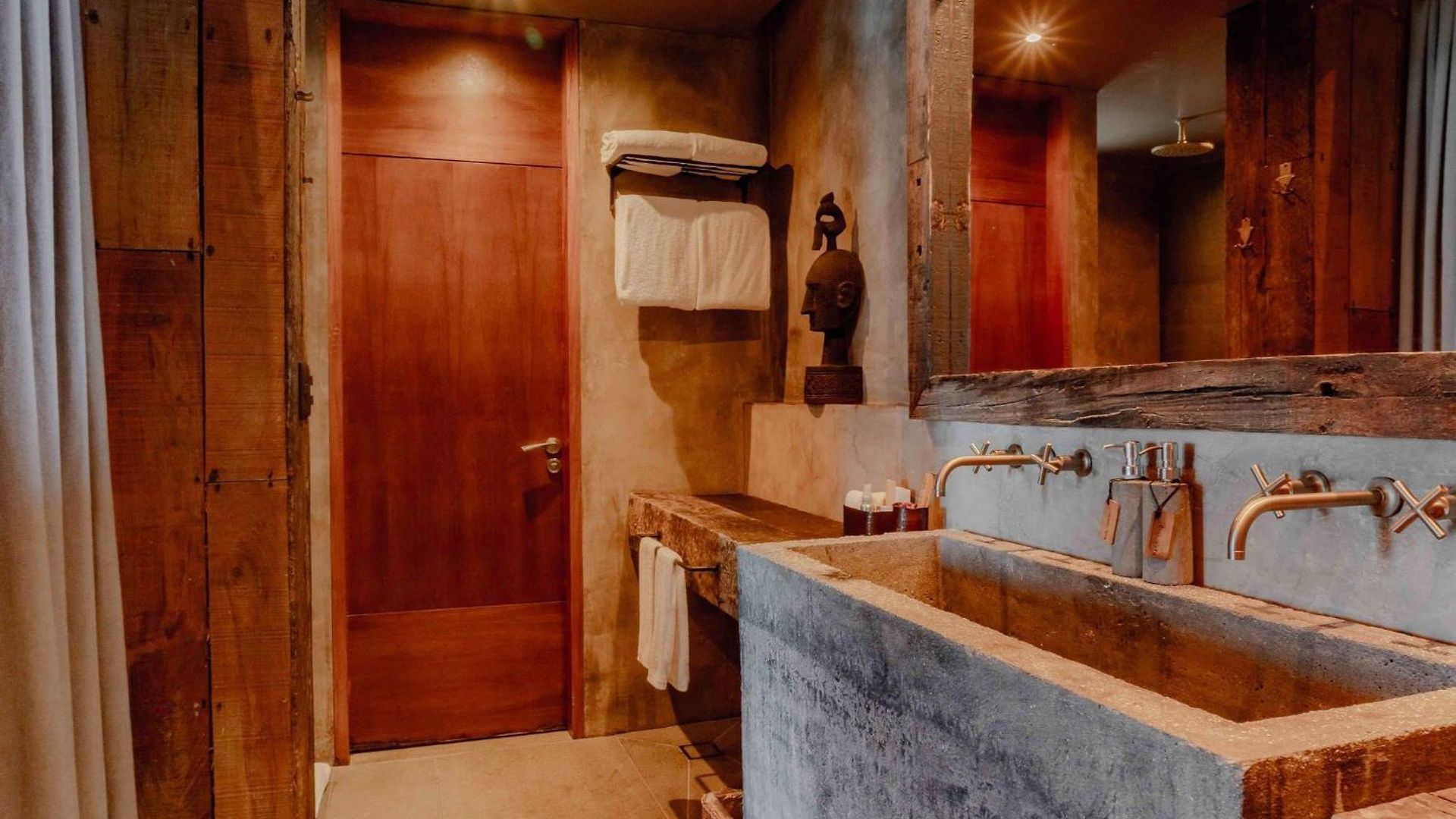 Nomade Temple Hotel 4*