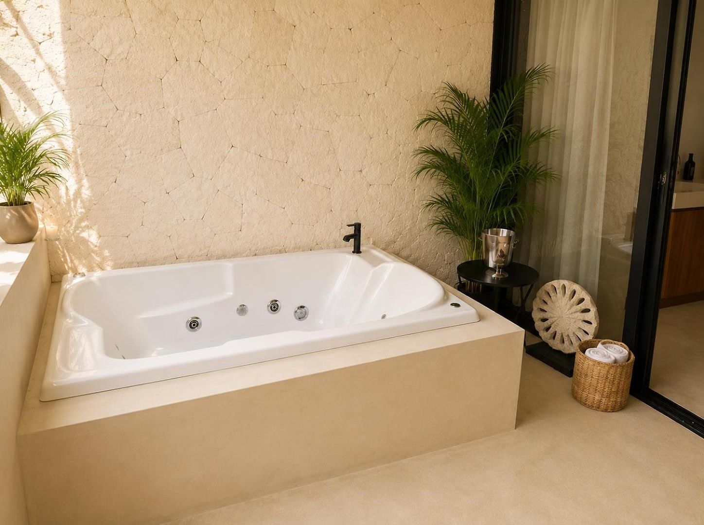 240m2 - 16 Persons - 6 - 2 Swimming Pool - 3 Jacuzzis Villa Tulum