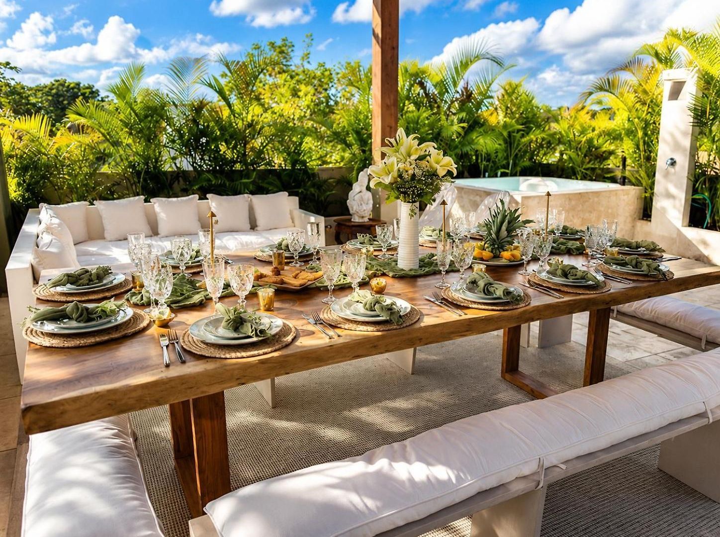 240m2 - 16 Persons - 6 - 2 Swimming Pool - 3 Jacuzzis Tulum