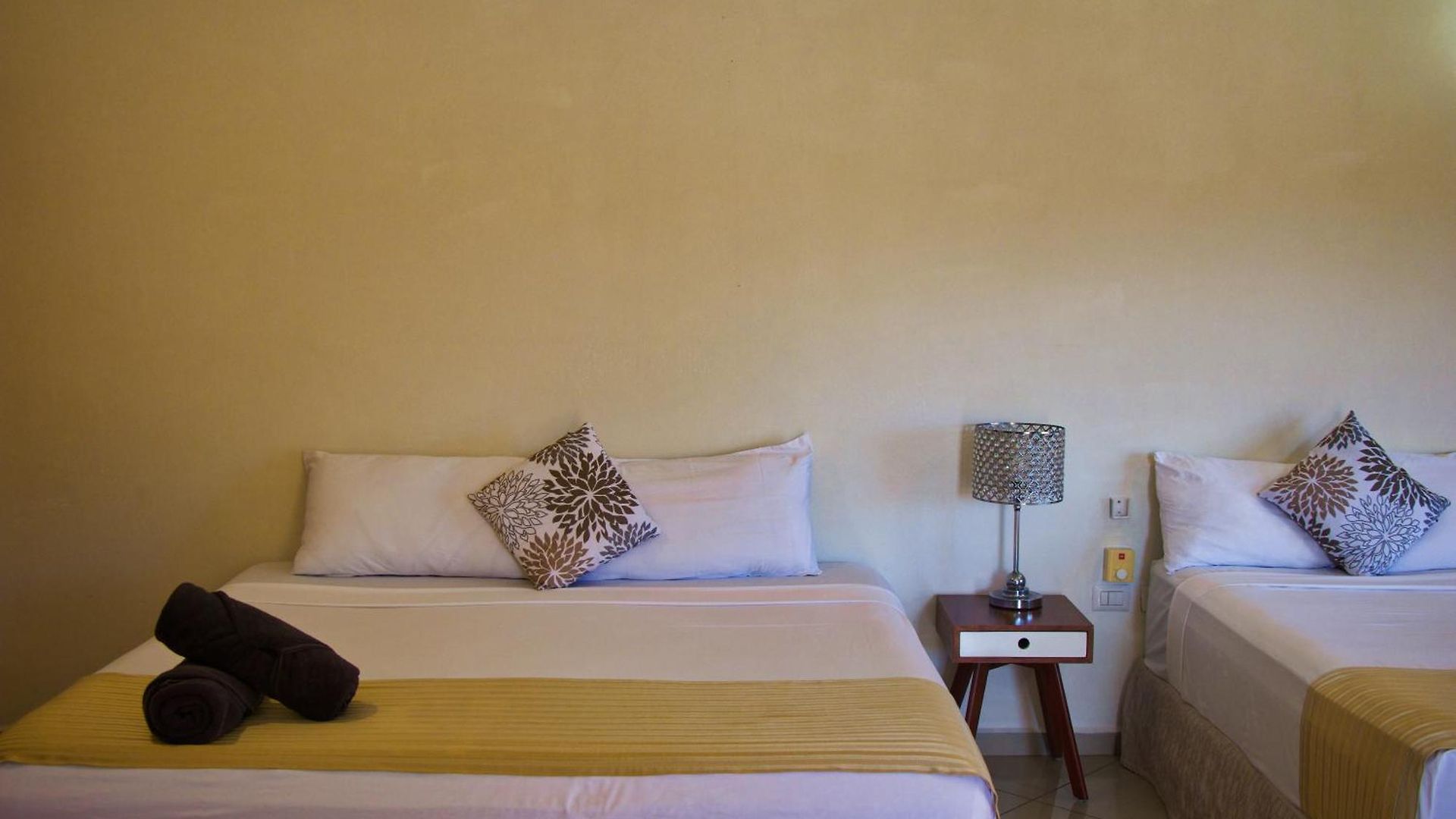 Scarlette Hotel