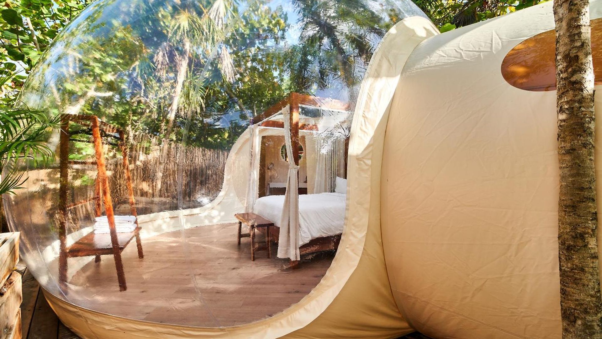 Hotel cápsula Astral 4*