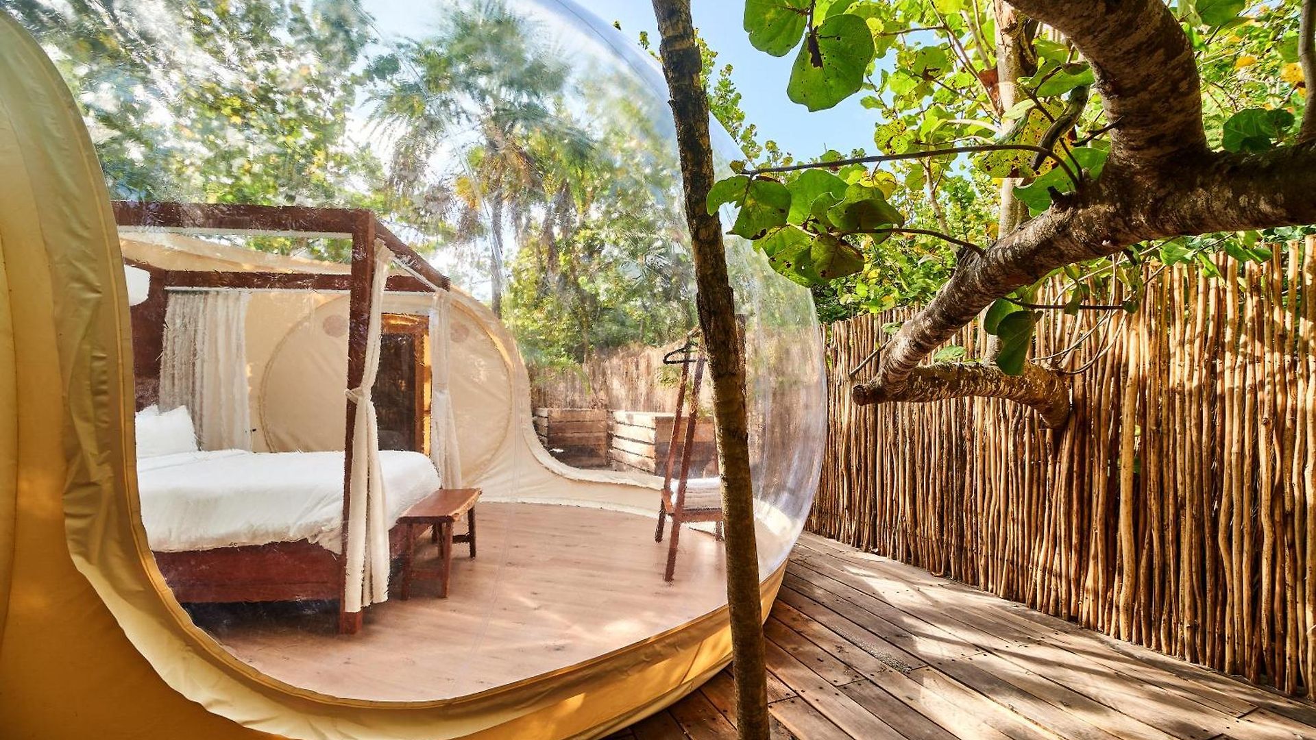 Hotel cápsula Astral 4*