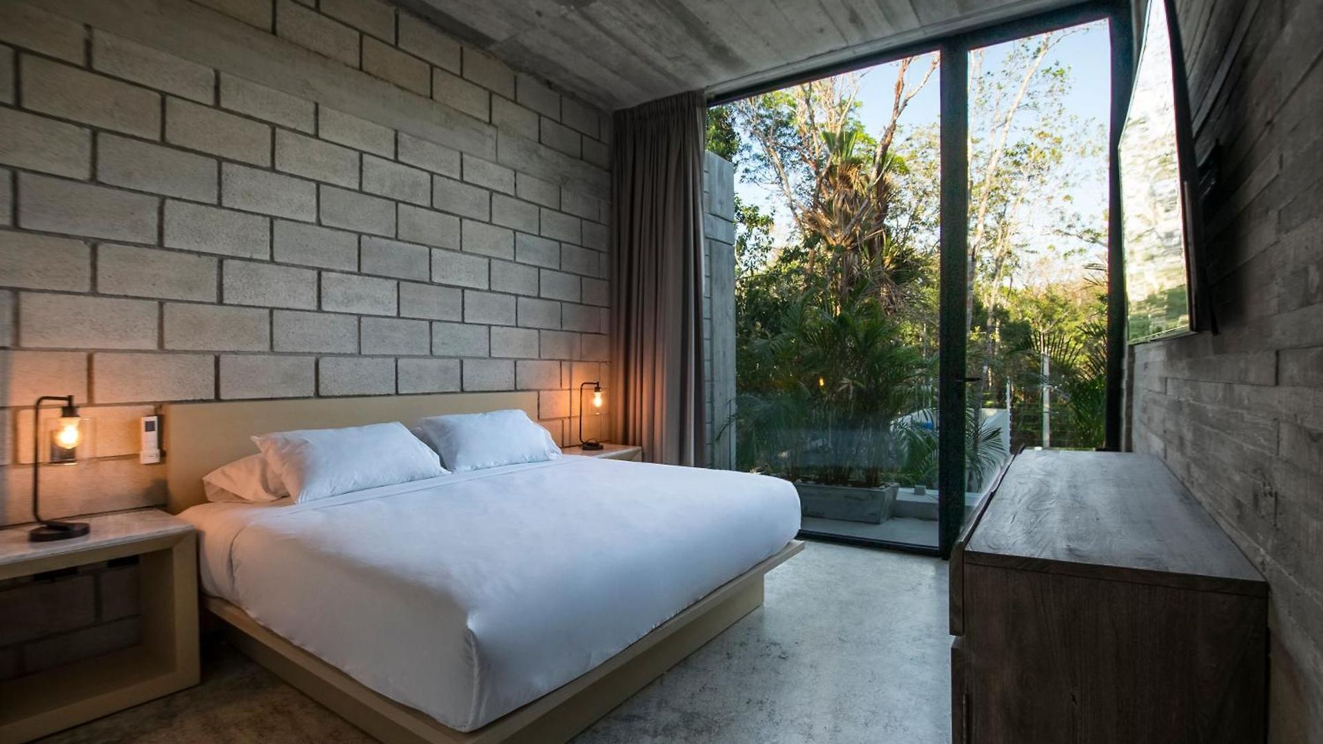 Hum Living Luxury Villa