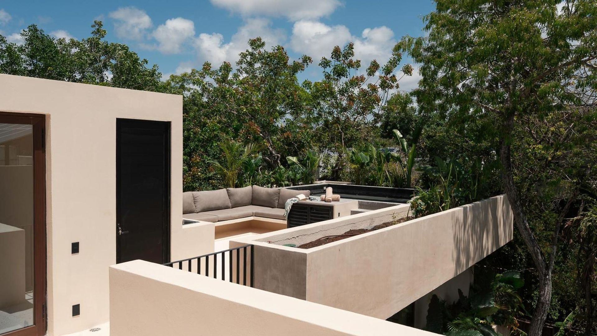 Hum Living Luxury Villa *