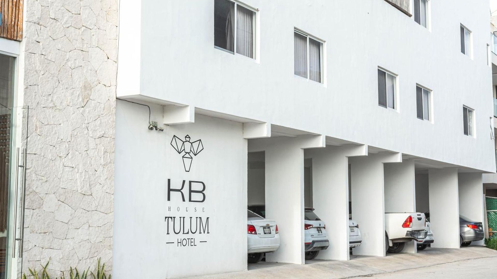 Hotel Collection O Kaab Downtown Tulum 4*