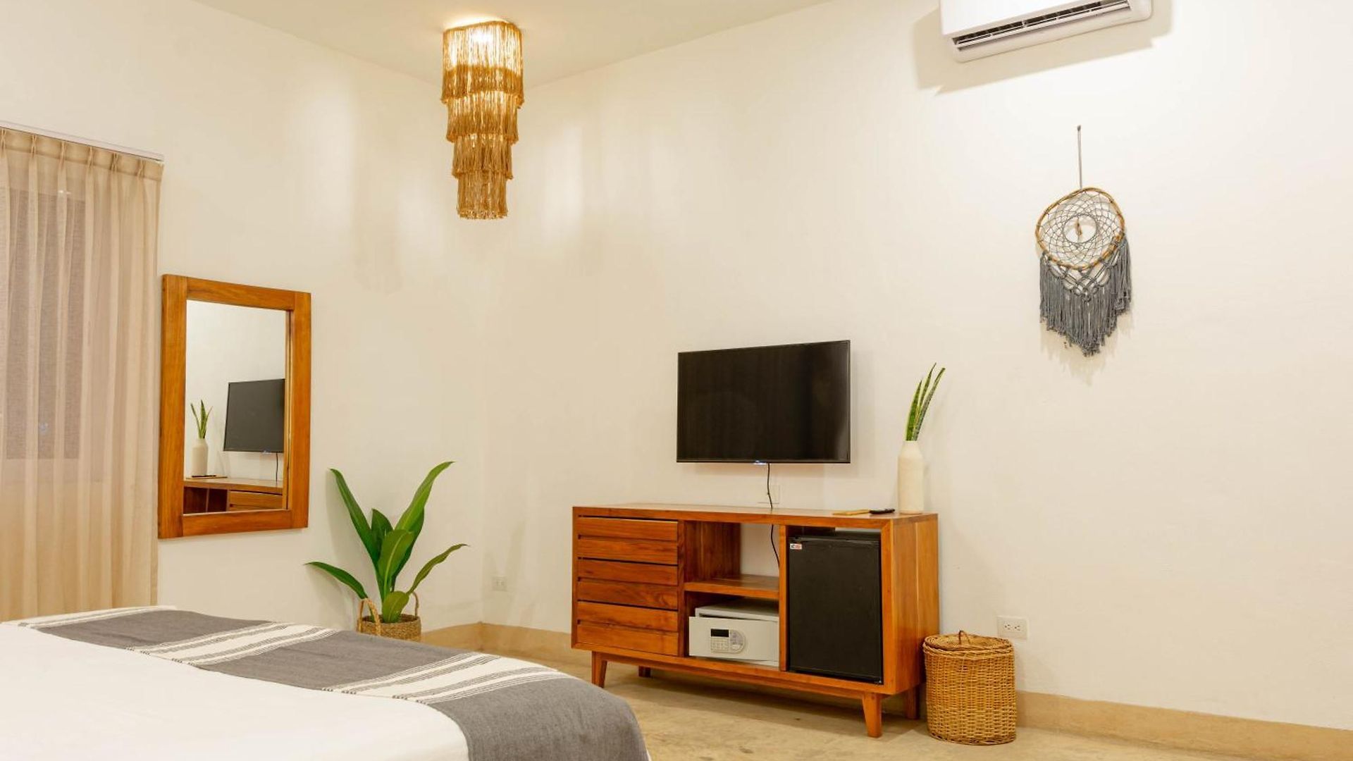 Hotel Collection O Kaab Downtown Tulum 4*