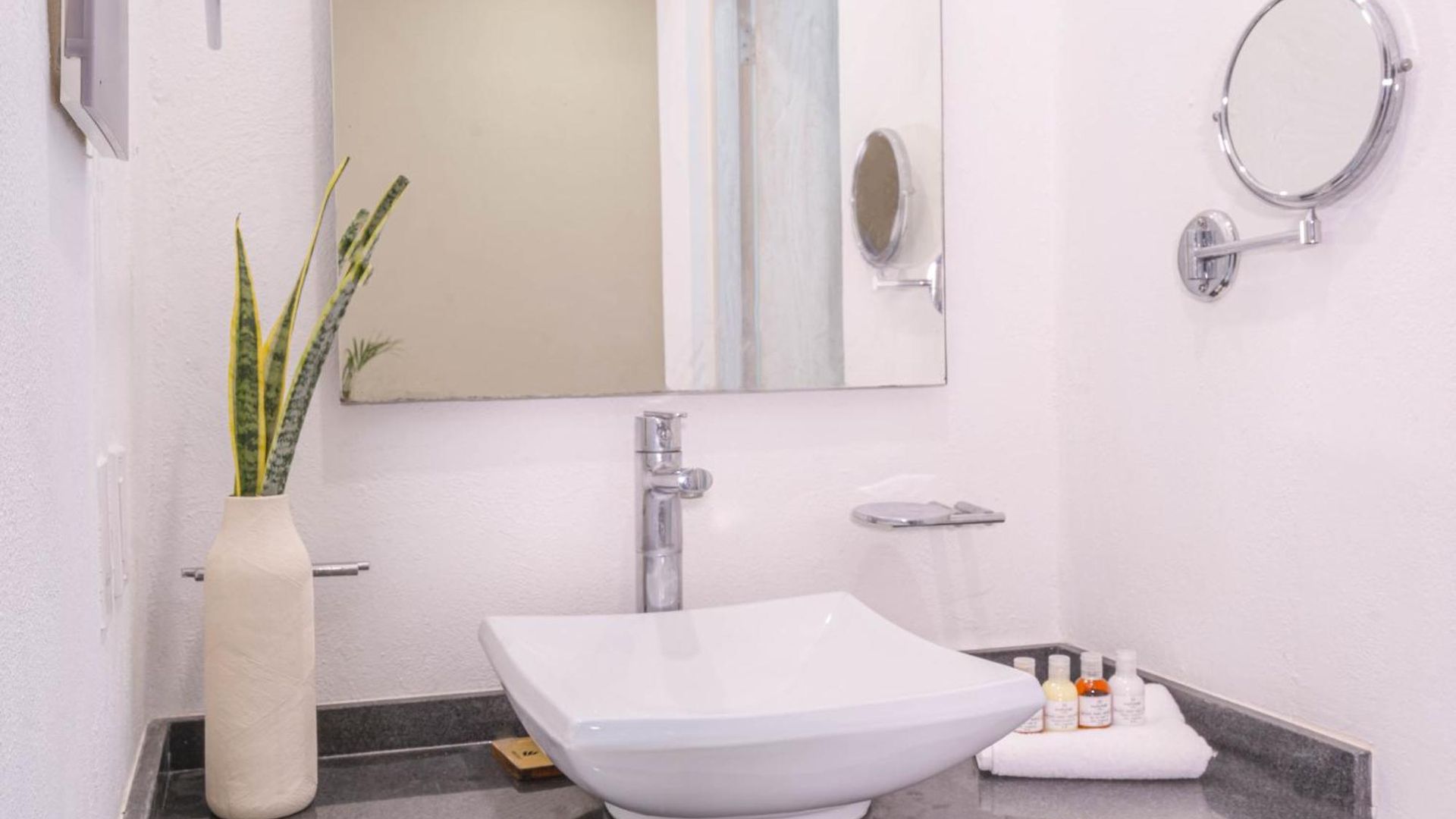 Hotel Collection O Kaab Downtown Tulum 4*