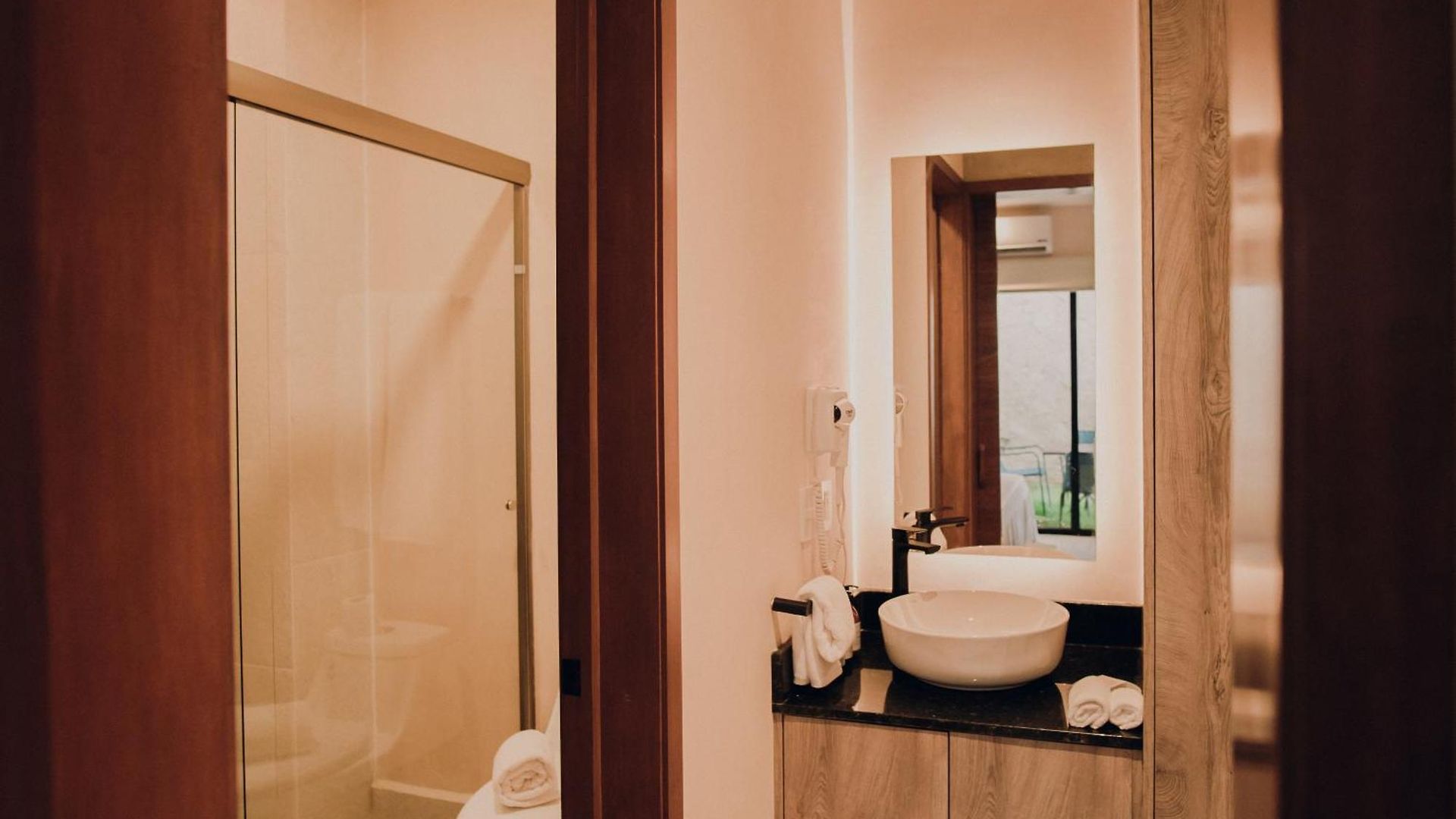 Cacao -luxury Condos-