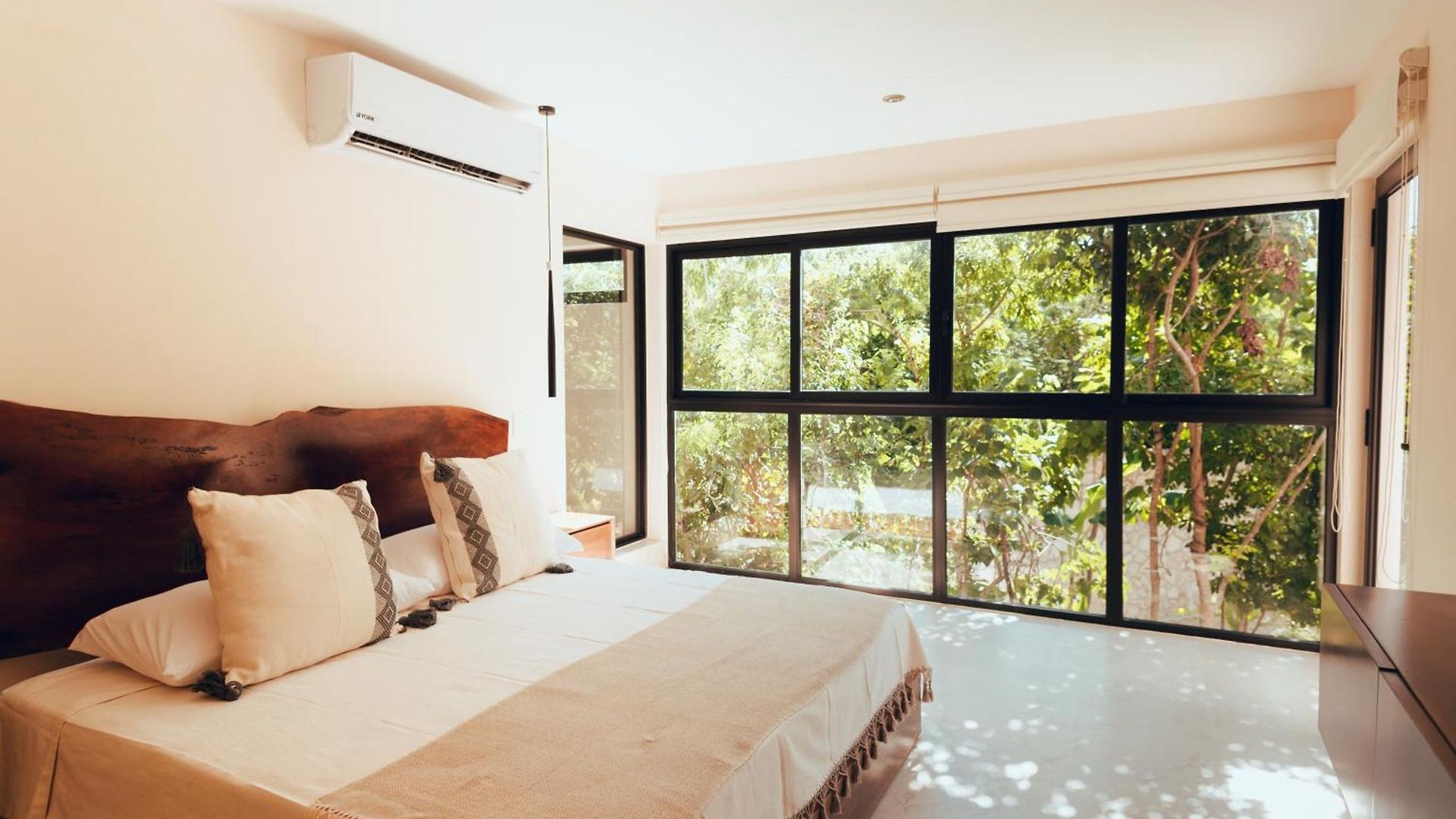 Cacao -luxury Condos- 3*