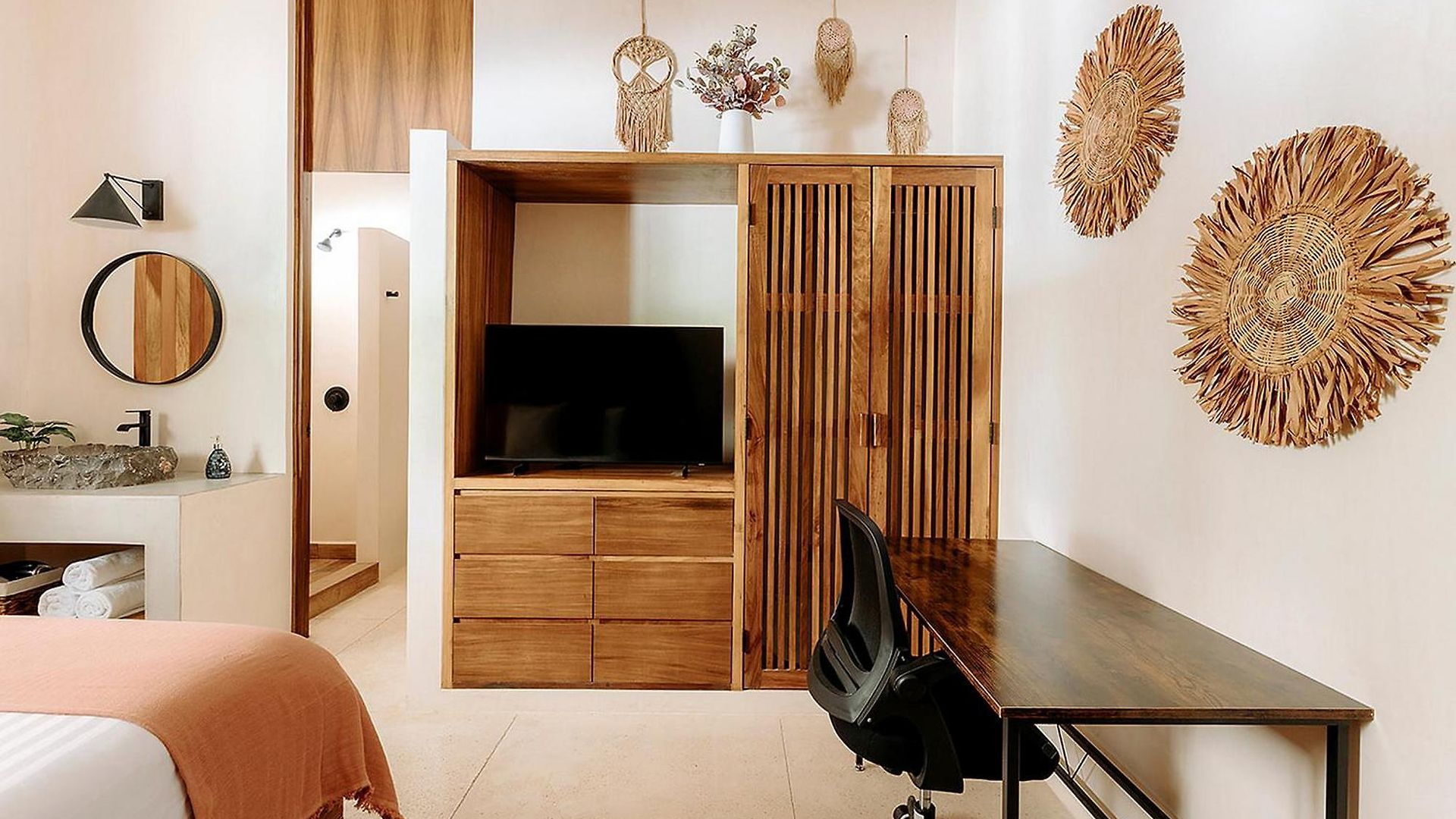 Stylish 3bd3ba In Tulum's Neighborhood *