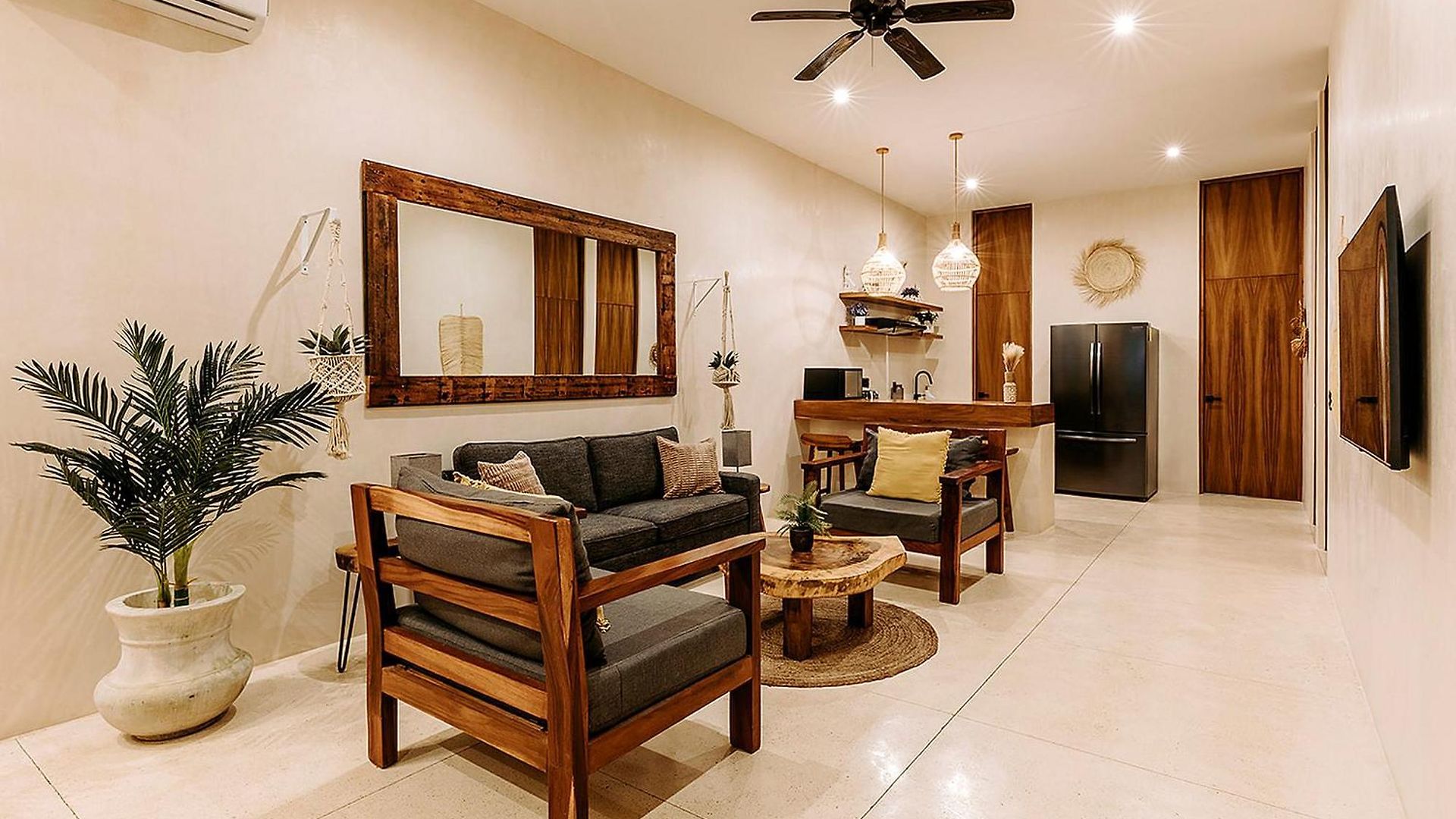 Holiday home Stylish 3bd3ba In Tulum's Neighborhood