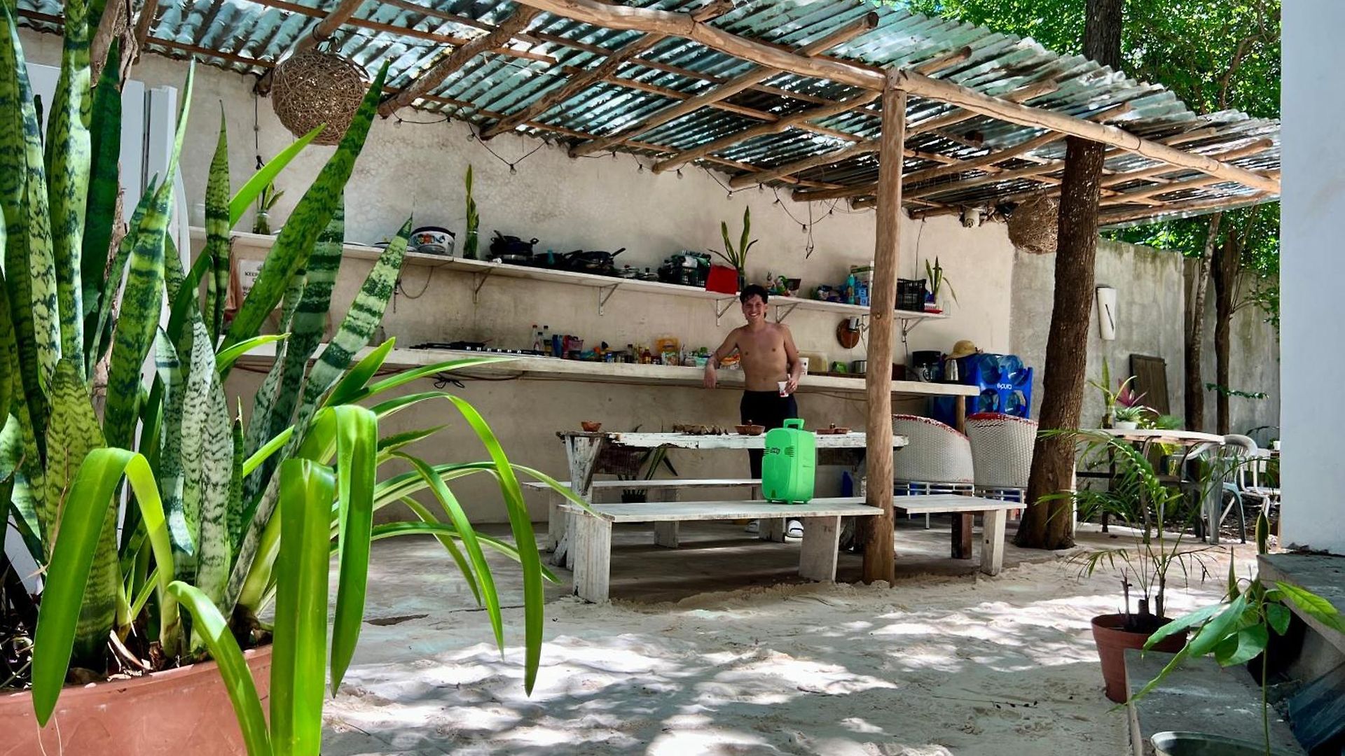 Awa Eco Retreat Hotel *