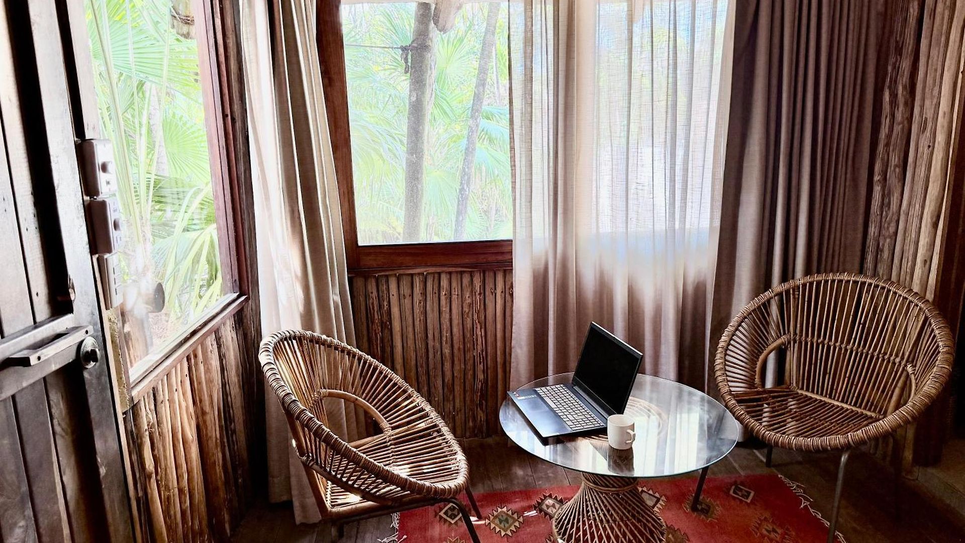 Hotel Alma Libre