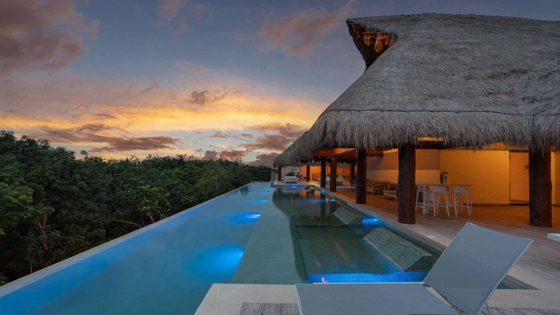 Pv Premium Residences By Waves *