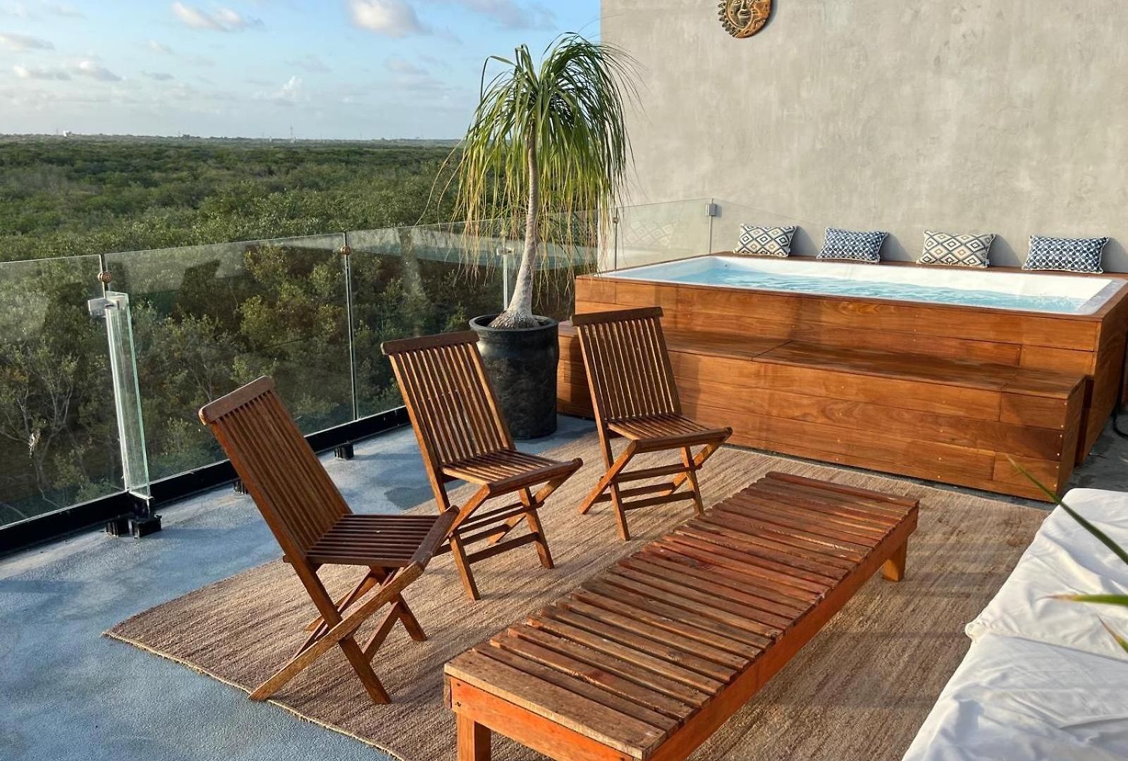 Beachfront 3br With Private Rooftop And Lounge Pool, Tankah Bay Tulum
