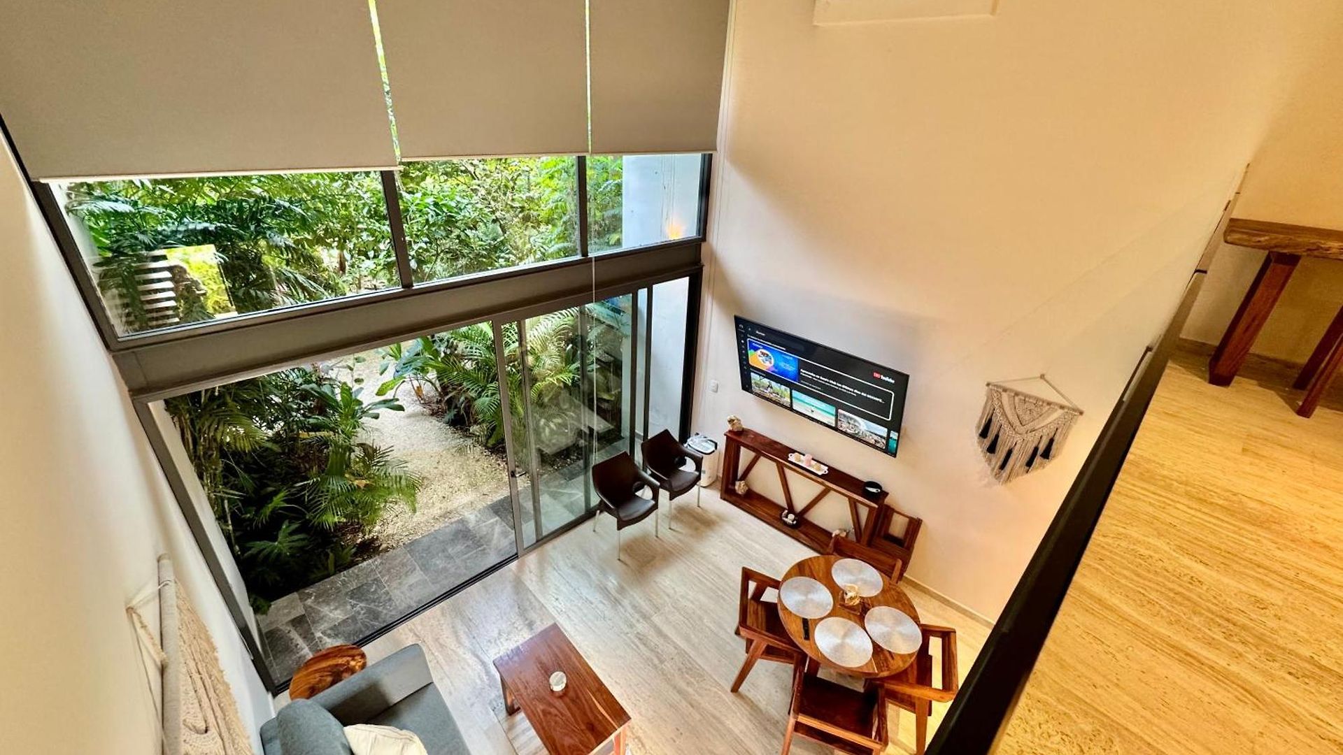 Luxury Loft Minutes From The Sea!