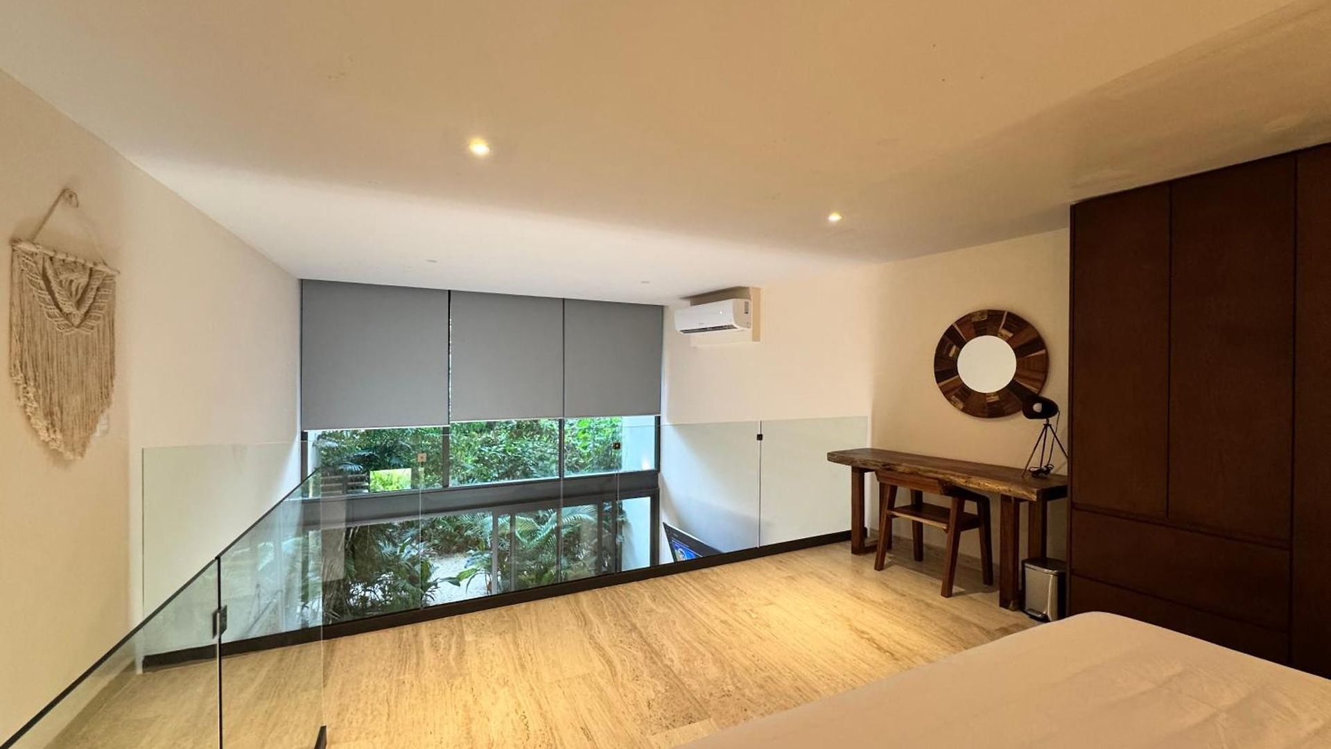 Luxury Loft Minutes From The Sea!