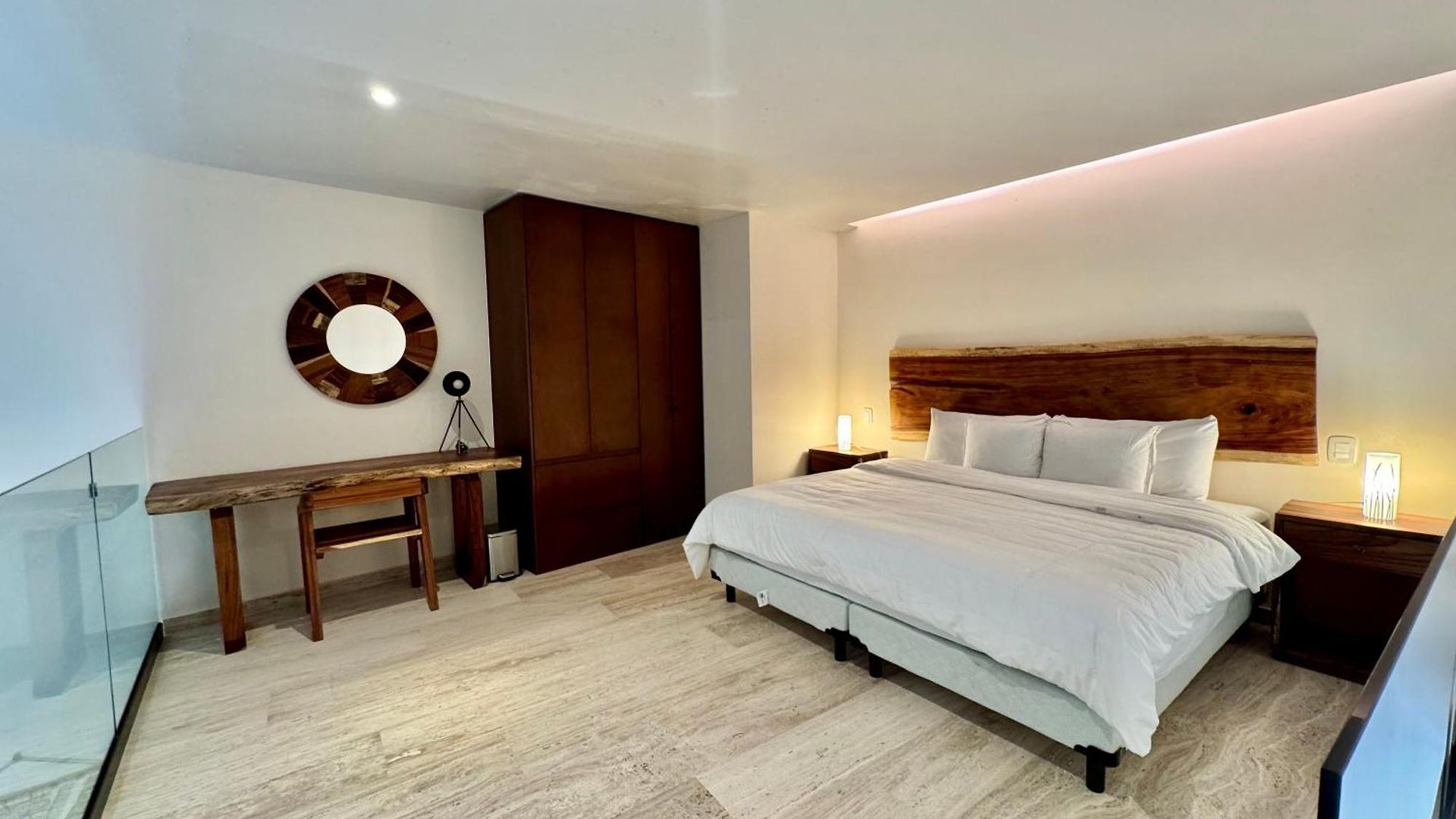 Luxury Loft Minutes From The Sea! Apartment *