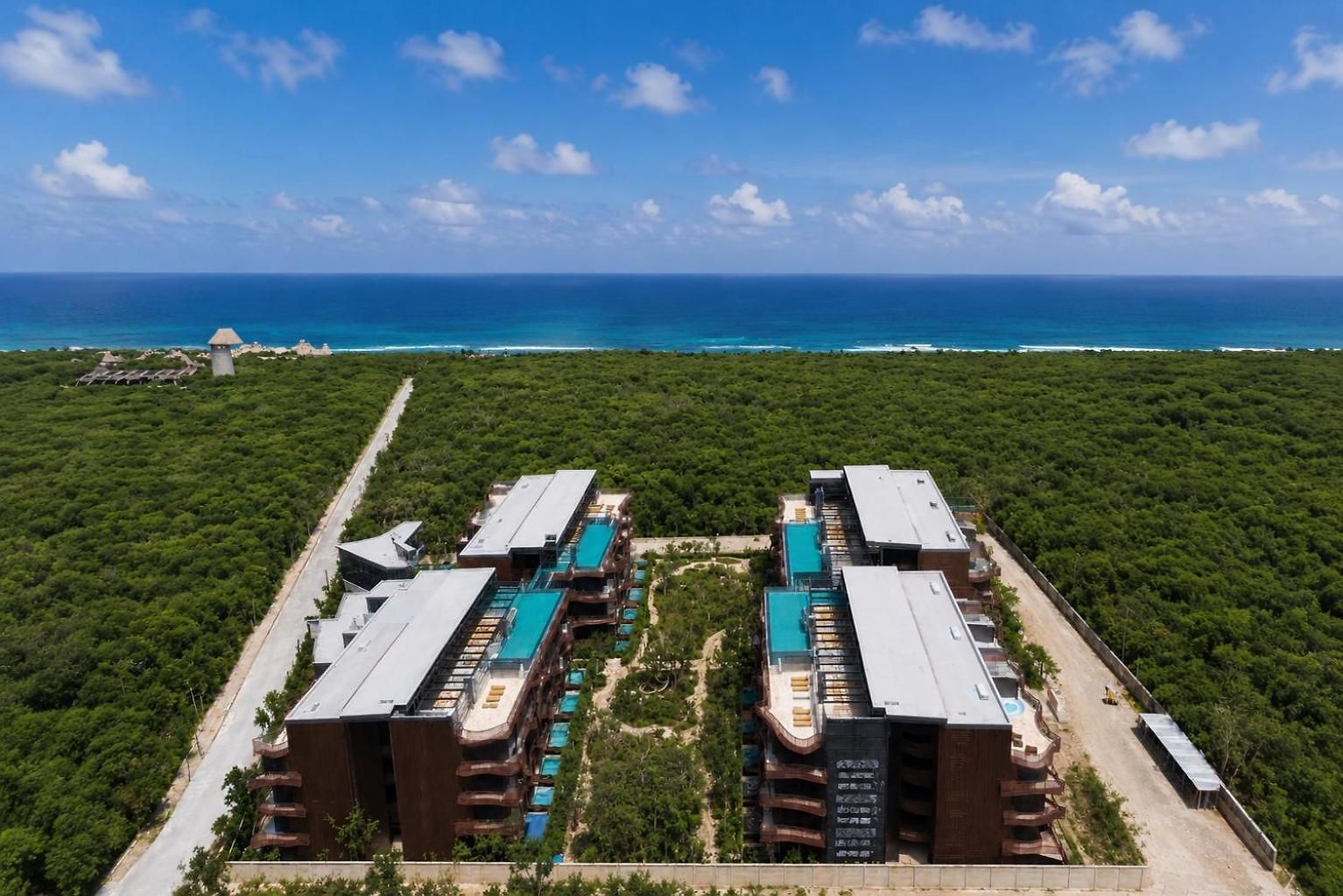 1br - Sea View Rooftop Pools Steps To & Jaguar Park Tulum