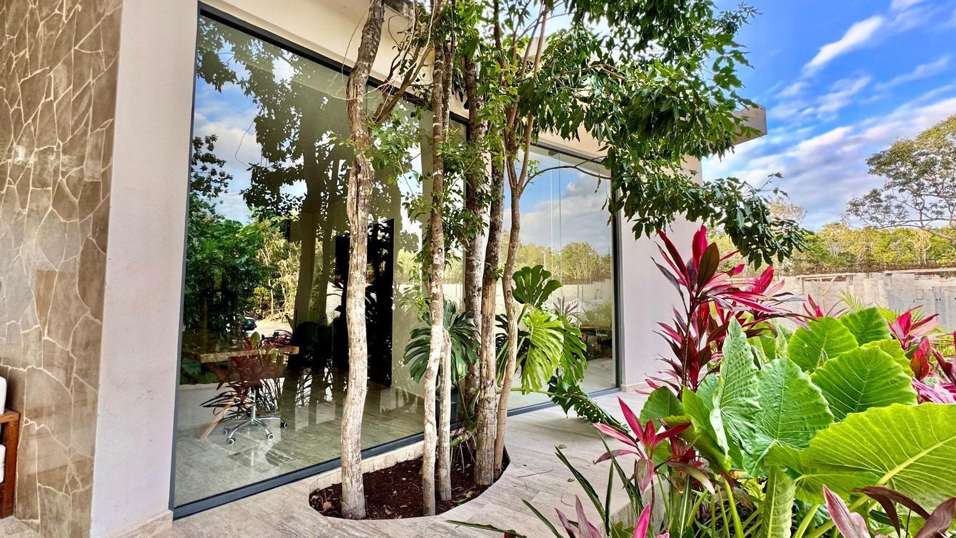 Apartment Luxury Loft Minutes From The Sea! *