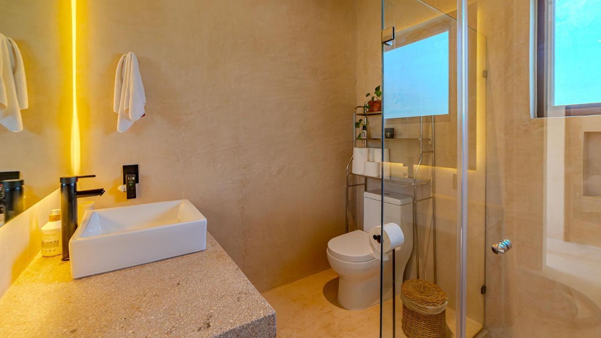 Apartment Jungle Apt, Private Pool & Security 24
