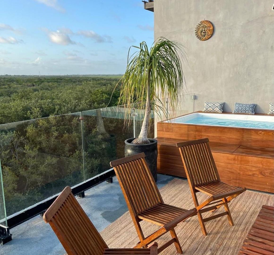 Beachfront 3br With Private Rooftop And Lounge Pool, Tankah Bay *