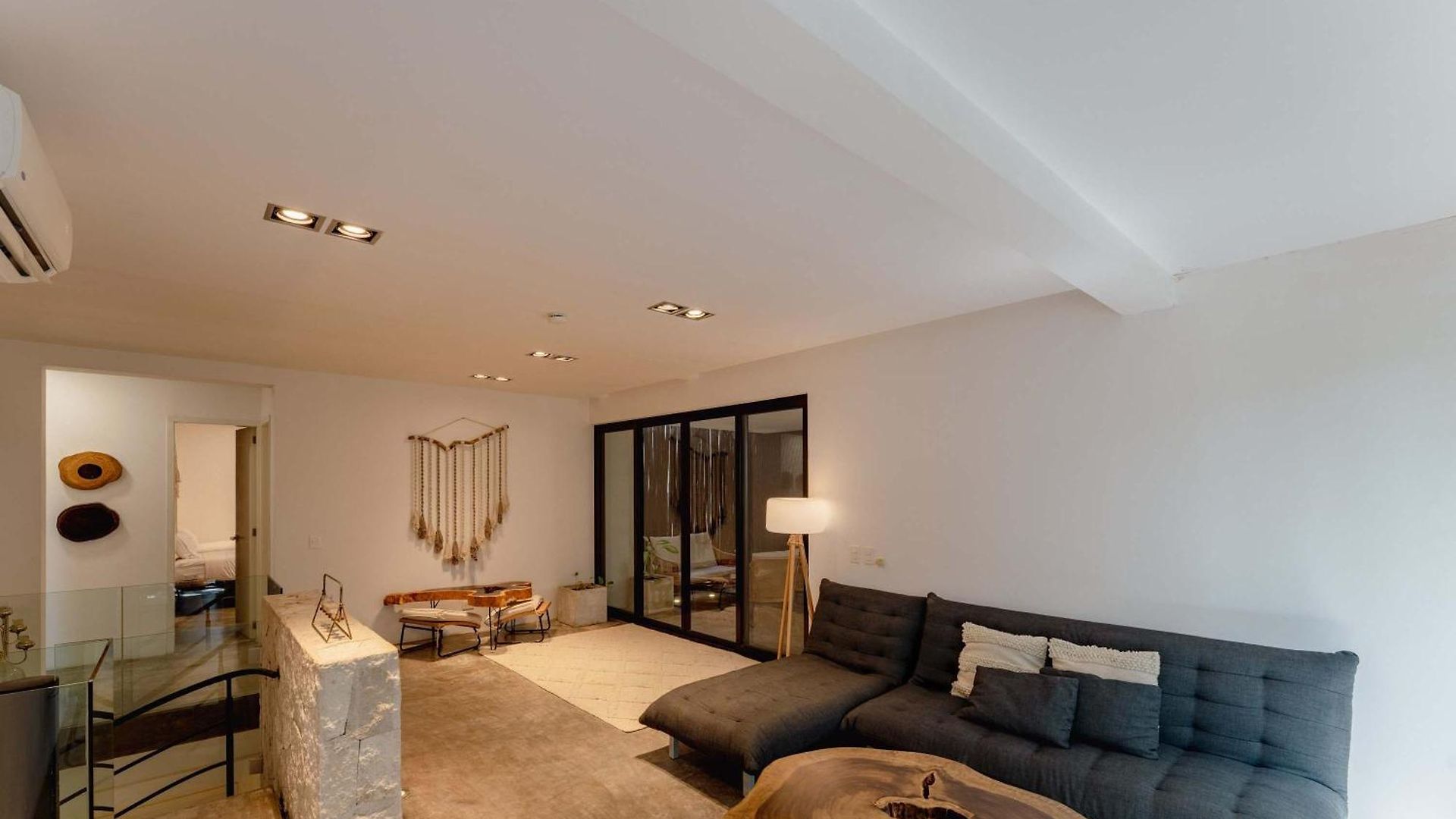 Apartment Stylish 3br Retreat In Serene Luxury Setting *
